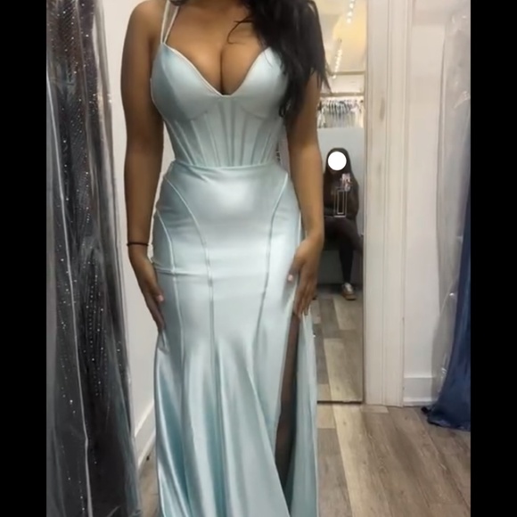 NEW Ellie Wilde Prom Dress - Light Blue - Picture 1 of 9